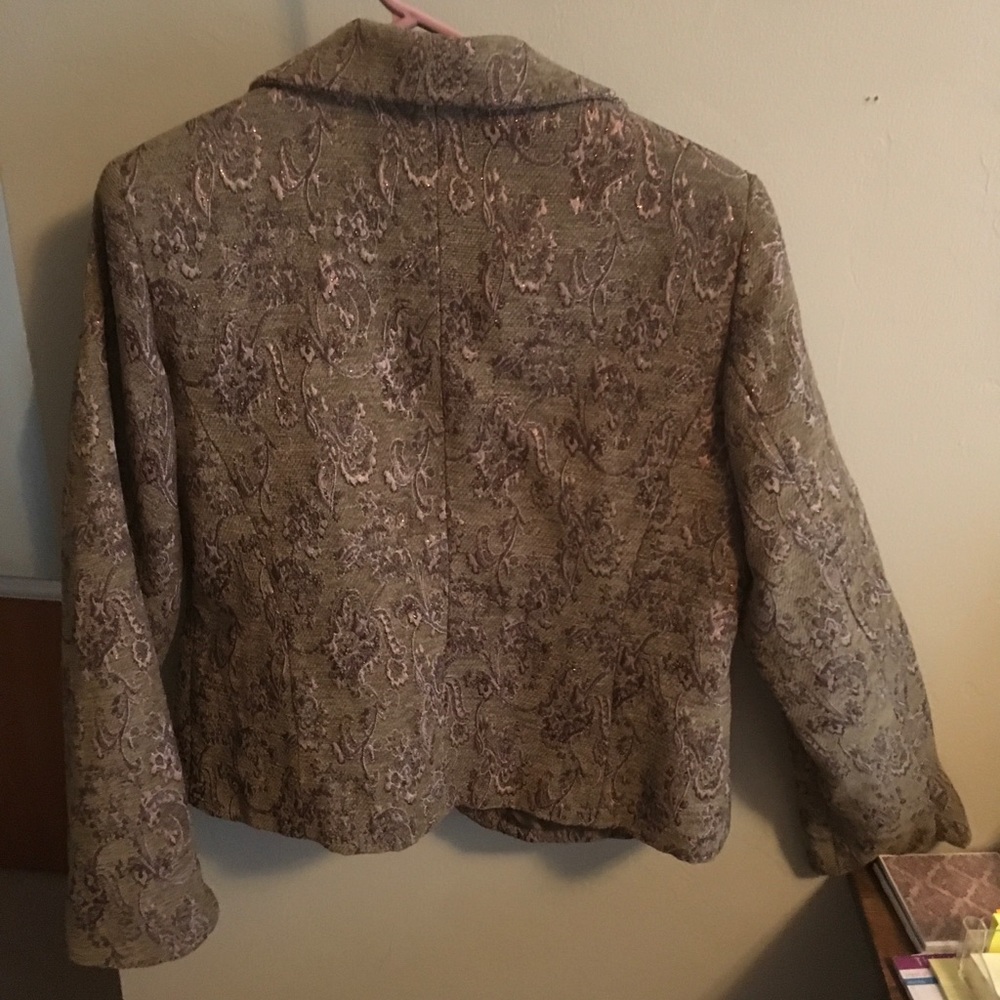 Short jacket - Picture 2 of 3